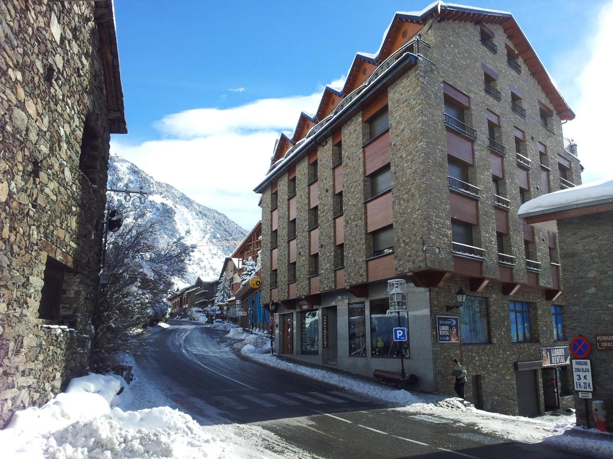 Apartaments Turistics Pirineu Soldeu Eksteriør billede